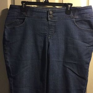 Lee brand size 16w ladies cuffed capris